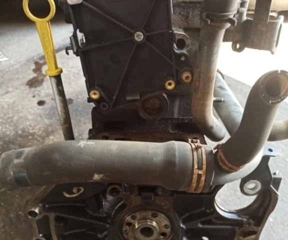 Двигатель без навесного для Opel Astra F Седан 1991-2000 на фотографиях