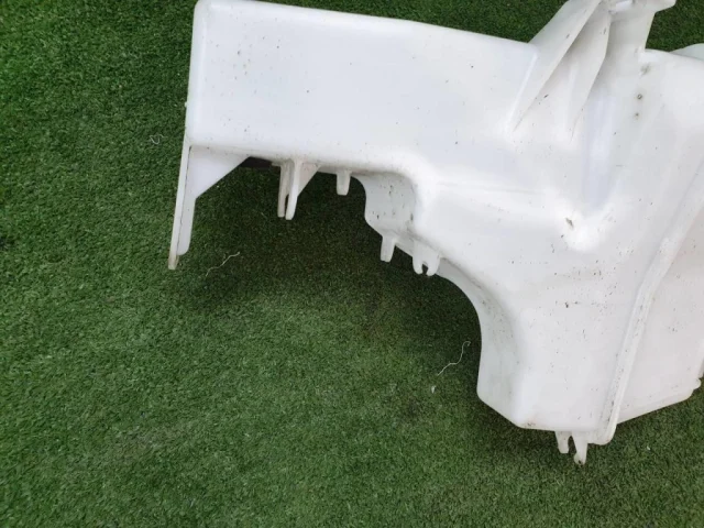 Бачок омывателя для Hyundai Creta 2 SU2 2021+ на фотографиях