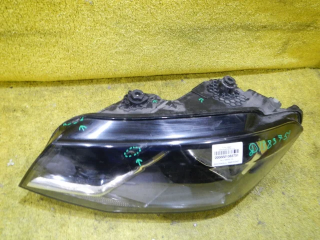 Фара левая для Volkswagen Caddy IV (2K) 2015-2020 на фотографиях
