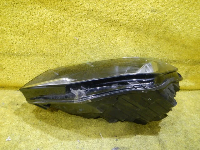 Фара левая для Volkswagen Caddy IV (2K) 2015-2020 на фотографиях