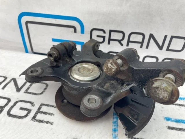 Кулак поворотный левый для Mercedes-Benz Vito W639 Vito Фургон 2003-2013 на фотографиях