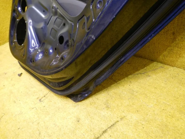 Дверь задняя правая для Volkswagen Passat (B8) Variant 2014-2019 на фотографиях