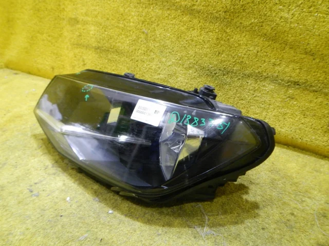 Фара левая для Volkswagen Caddy IV (2K) 2015-2020 на фотографиях