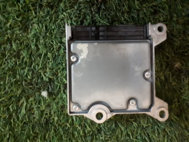 Блок SRS для Citroen C4 Седан 2010-2016 на фотографиях