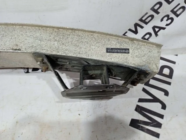 Усилитель заднего бампера для Toyota Avensis Универсал T250 2003-2008 на фотографиях