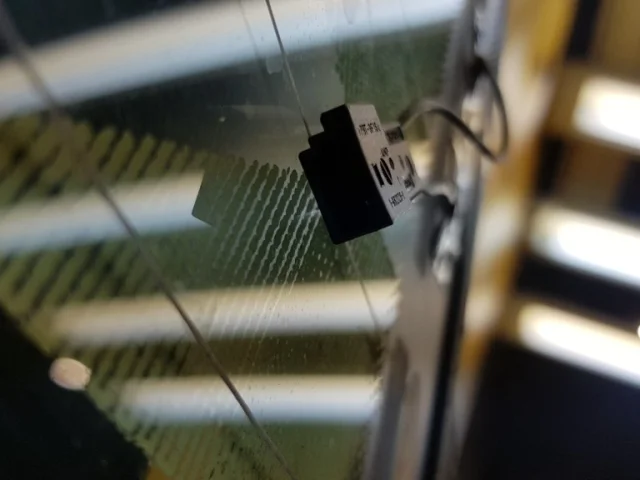 Стекло заднее для BMW 7er Е38 1994-2001 на фотографиях