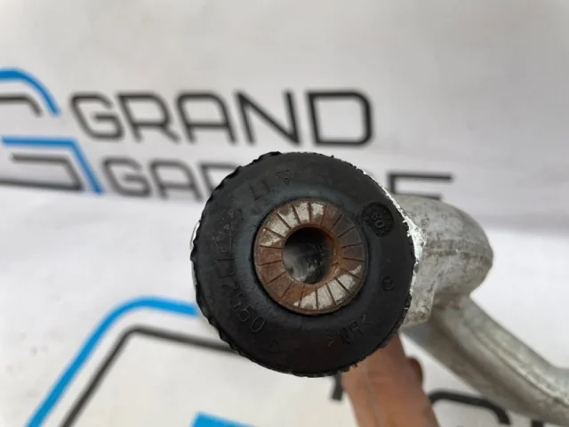 Рычаг передний левый верхний для Mercedes-Benz M class W163 1998-2005 на фотографиях