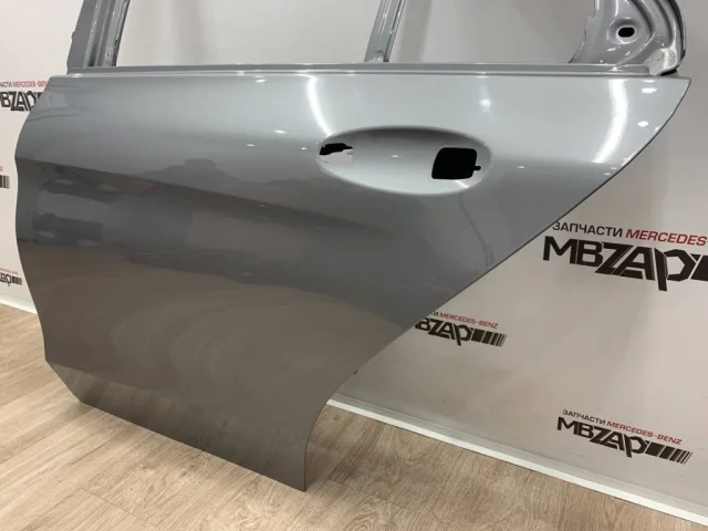 Двери для Mercedes-Benz C class C205 2014-2020 на фотографиях