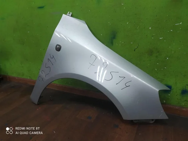 Крыло правое для Skoda Fabia 5J Estate 2007-2015 на фотографиях