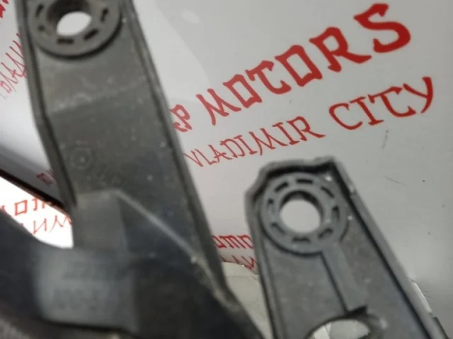 Фара ксенон левая для Suzuki SX4 2006-2009 на фотографиях