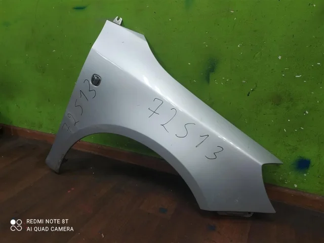 Крыло правое для Skoda Fabia 5J Estate 2007-2015 на фотографиях