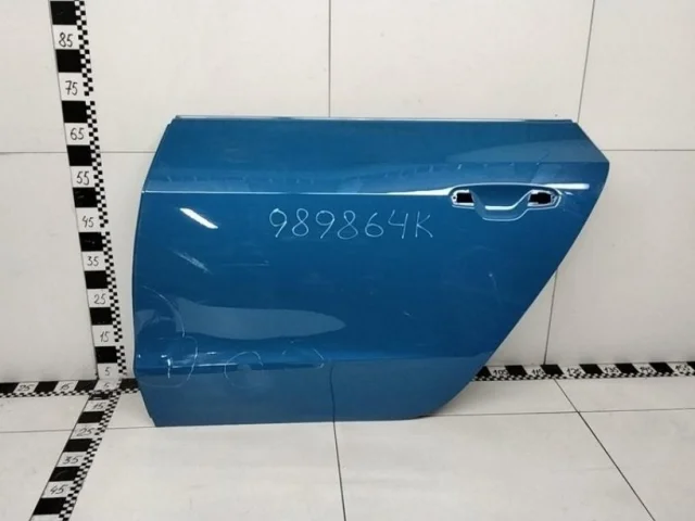 Двери для Audi A7 C8 2018+ на фотографиях