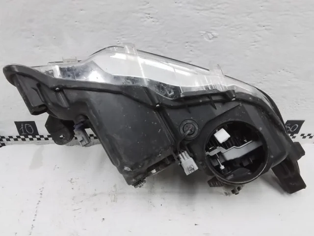 Фара левая для Toyota Camry XV50 II rest 2017-2018 на фотографиях