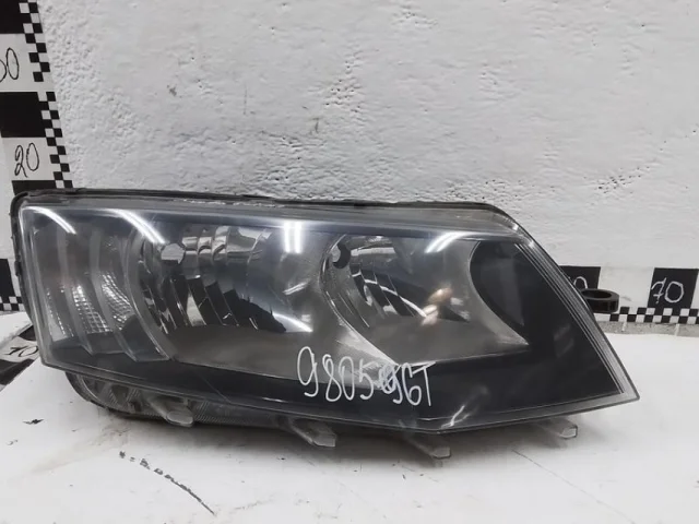 Фары для Skoda Octavia A7 Tour rest на фотографиях