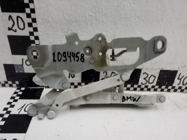 Петля капота левая для BMW 5er Ф10 Rest. 2014-2017 на фотографиях