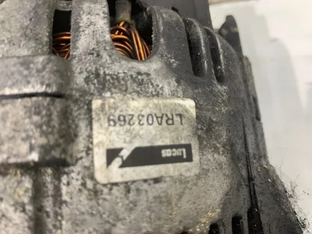 Поводок лобового стеклоочистителя правый для Renault Scenic JM 2003-2006 на фотографиях