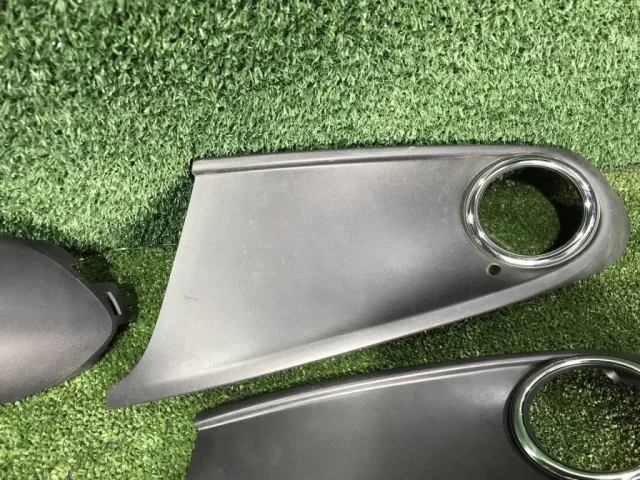 Рамка ПТФ левая для Volkswagen Polo V (6R) 2009-2014 на фотографиях