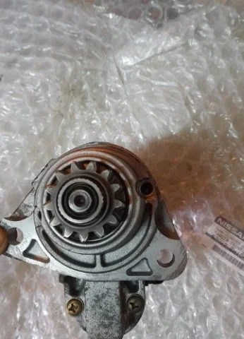 Стартер для Nissan Teana J31 2003-2007 на фотографиях