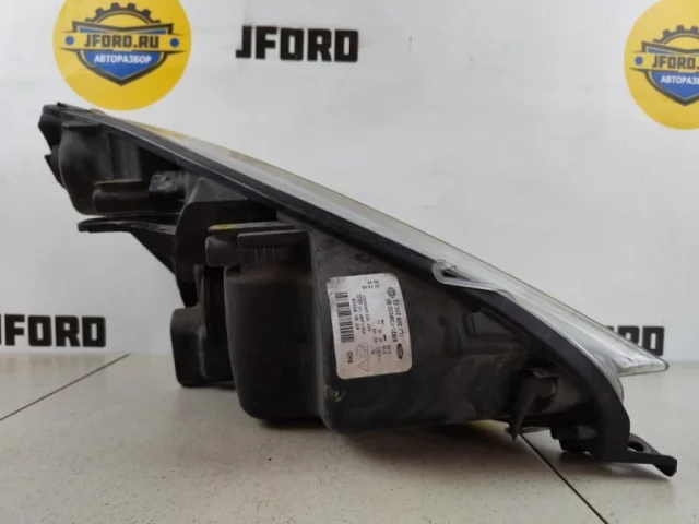 Фары для Ford Galaxy CD340 2006-2015 на фотографиях