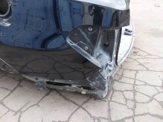 Крылья для Infiniti QX 56 2010-2014 на фотографиях