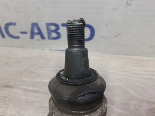 Рычаг передний правый нижний для Audi A4 B8 2007-2015 на фотографиях