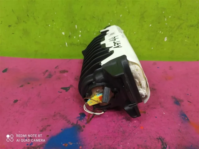 Датчик подушки безопасности для Audi A4 B8 Avant 2007-2015 на фотографиях