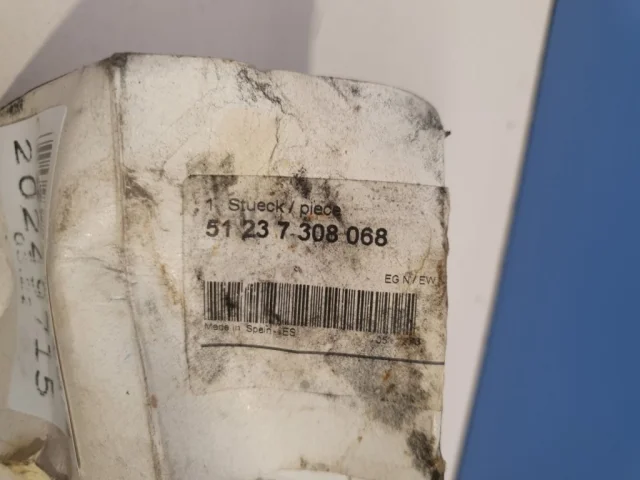 Замок капота левый для BMW X5 F15 (Ф15) 2013-2018 на фотографиях