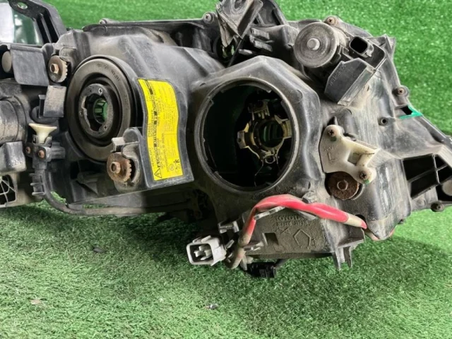 Фара левая для Lexus RX GGL10,15,16W, GYL10,15,16W (JDM) 2009-2014 на фотографиях