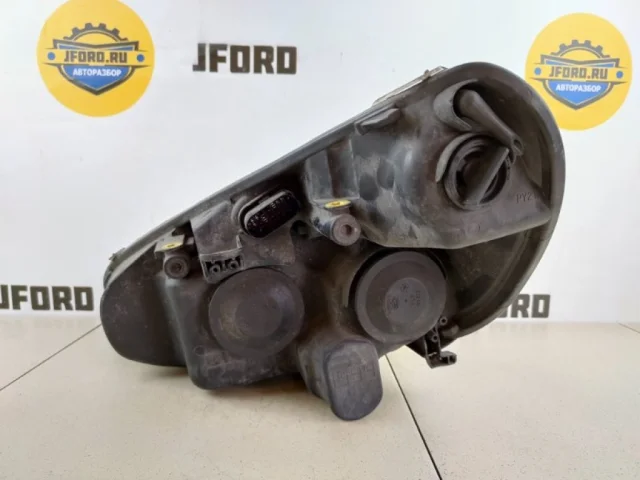 Фары для Ford Galaxy CD340 2006-2015 на фотографиях