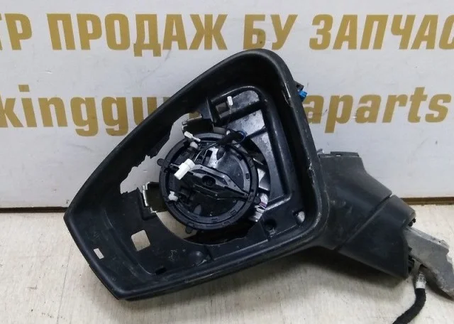 Стекла и зеркала для Volkswagen Touareg III (CR) 2018+ на фотографиях