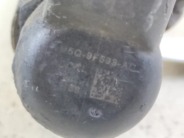 Форсунка топливная для Ford Galaxy CD340 2006-2015 на фотографиях