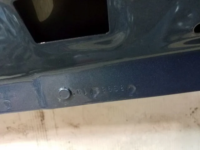 Крышка багажника для Volkswagen Passat (B8) Variant 2014-2019 на фотографиях