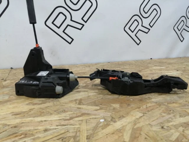 Реле свечей накала для BMW X5 Е70 2006-2013 на фотографиях