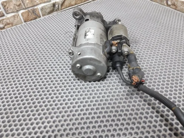 Стартер для Audi A7 4G 2010-2014 на фотографиях