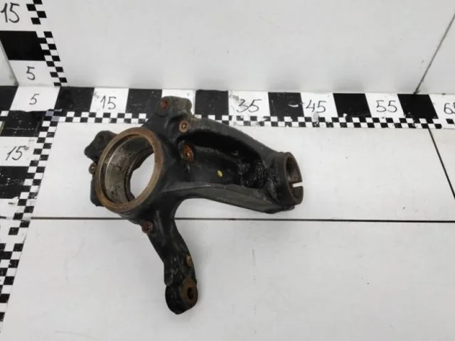 Кулак поворотный левый для Volkswagen Polo V (6R) 2009-2014 на фотографиях