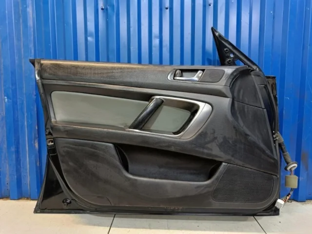 Двери для Subaru Legacy Универсал BP/B13 2003-2009 на фотографиях