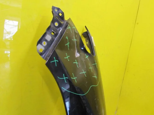 Крылья для Toyota Land Cruiser 200 (JDM) 2007-2013 на фотографиях