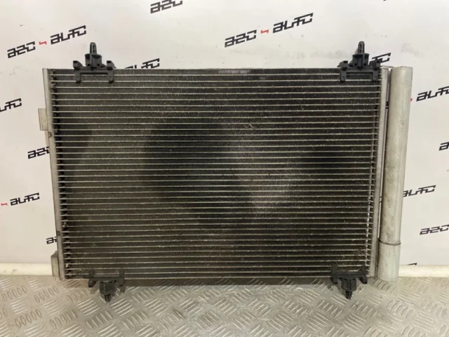 Радиатор кондиционера для Citroen C4 Хэтчбек 2010-2016 на фотографиях