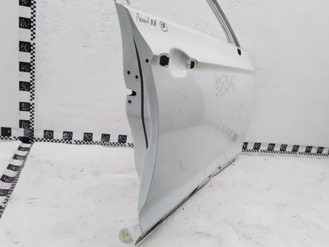 Дверь передняя правая для Volkswagen Passat (B8) Variant 2014-2019 на фотографиях