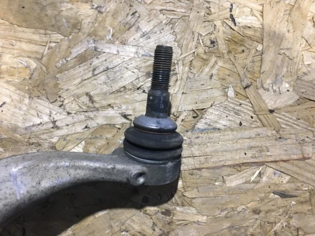 Рычаг передний правый верхний для BMW 3er F30 2011-2019 на фотографиях