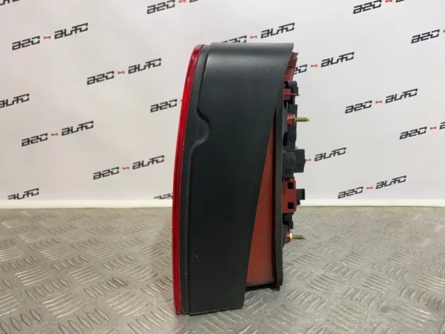 Фонарь противотуманный правый для Volkswagen Passat Variant (B5+ (B5.5), Typ 3BG) 2000-2005 на фотографиях