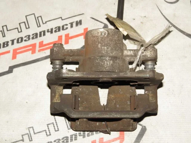 Суппорт задний левый для Toyota Avensis Седан T250 2003-2008 на фотографиях