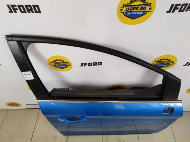 Дверь передняя правая для Ford Kuga CBV 2008-2013 на фотографиях