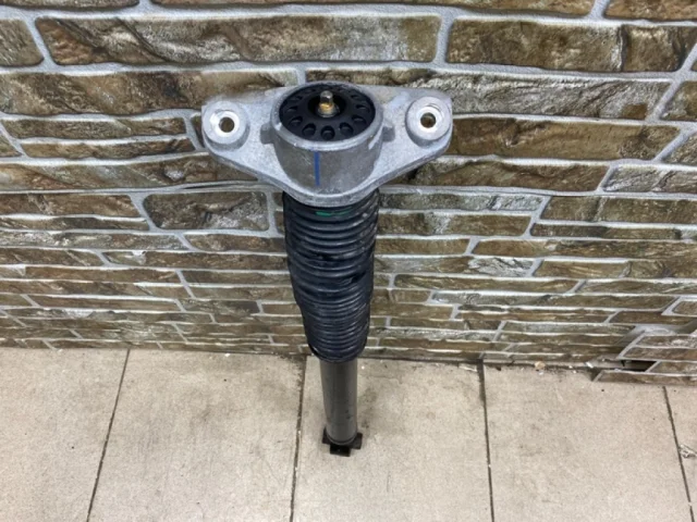 Амортизаторы задние (комплект) для Hyundai Tucson NX4 2020+ на фотографиях