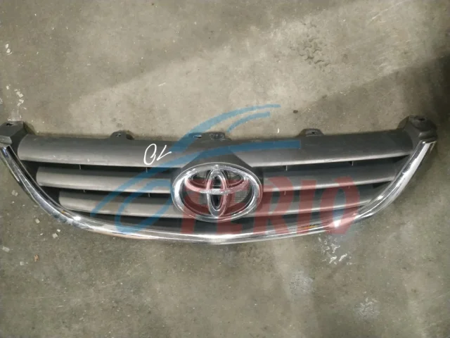 Решетка радиатора для Toyota Avensis Седан T220 1997-2003 на фотографиях
