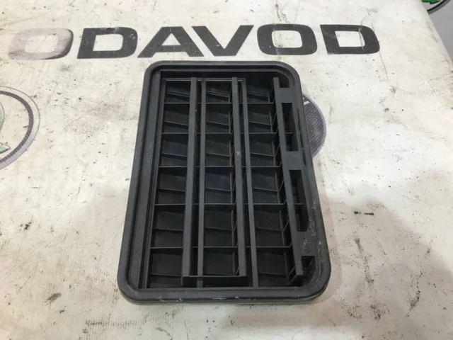 Решетка вентиляционная левая для BMW 5er Е39 1995-2003 на фотографиях