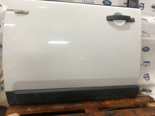 Дверь передняя левая для Land Rover Discovery L319 Rest 2013-2017 на фотографиях