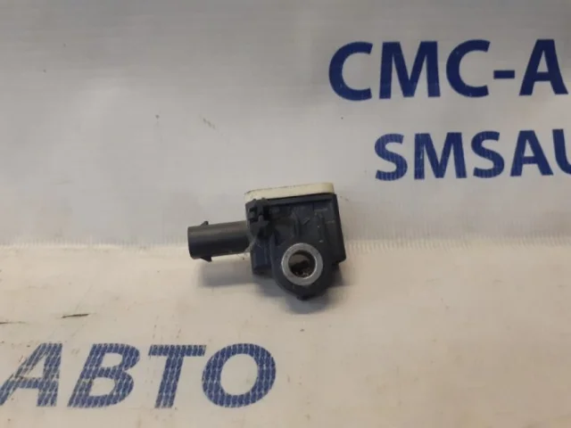 Датчик подушки безопасности для Audi A6 C7 2010-2018 на фотографиях