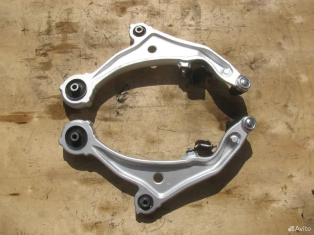 Рычаг передний левый нижний для Nissan Murano Z51 2007-2015 на фотографиях