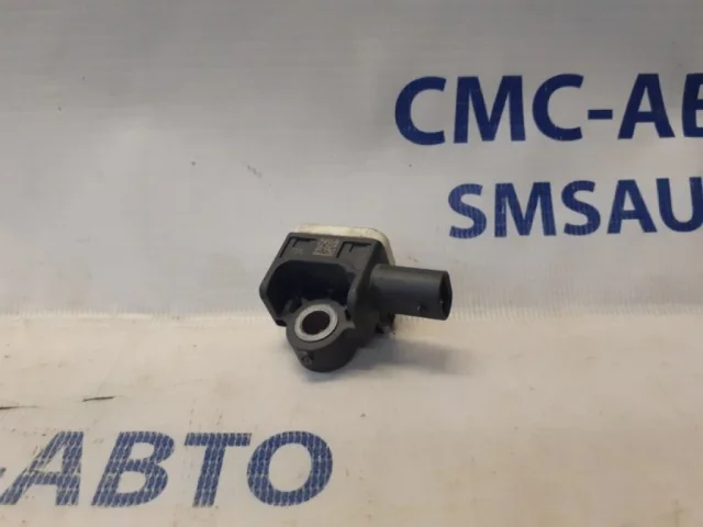 Датчик подушки безопасности для Audi A6 C7 2010-2018 на фотографиях